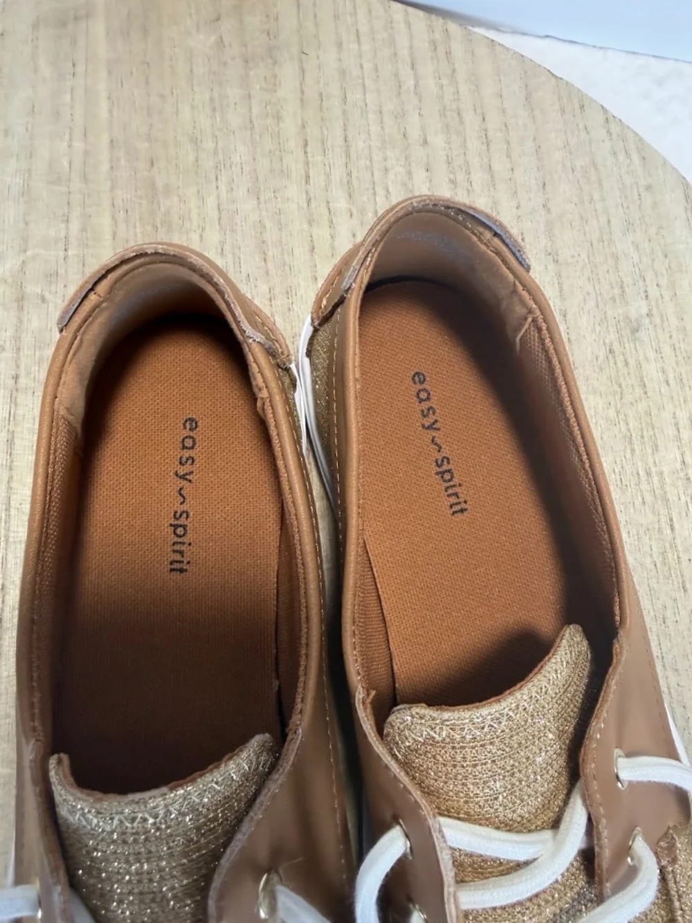NWT Easy Spirit Eco Womens 7.5M Gold Glitter Lace Up Casual Sneakers Comfort